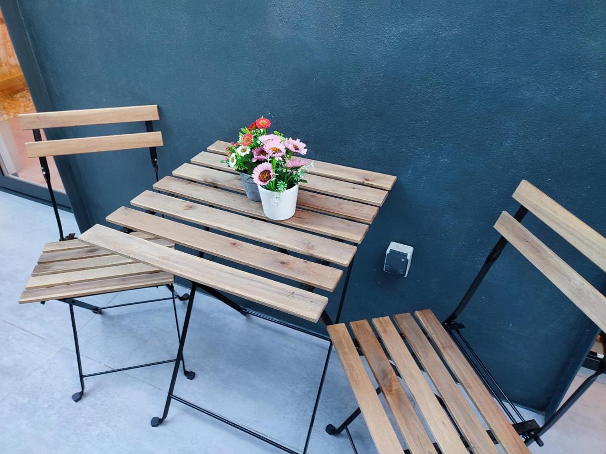 Apartamento Bajo Luminoso en Barrio de Nervion Sevilla Exterior foto